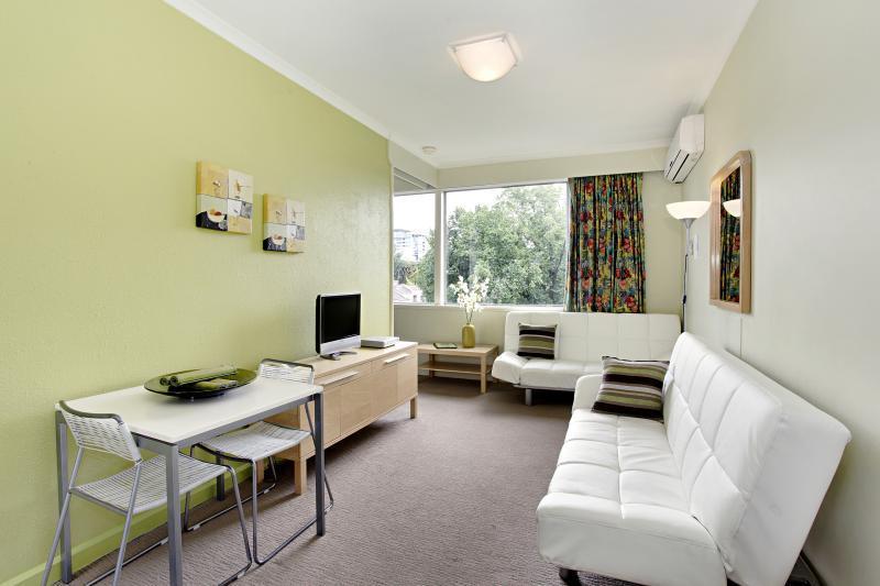Birches Serviced Apartments Melbourne Exterior foto